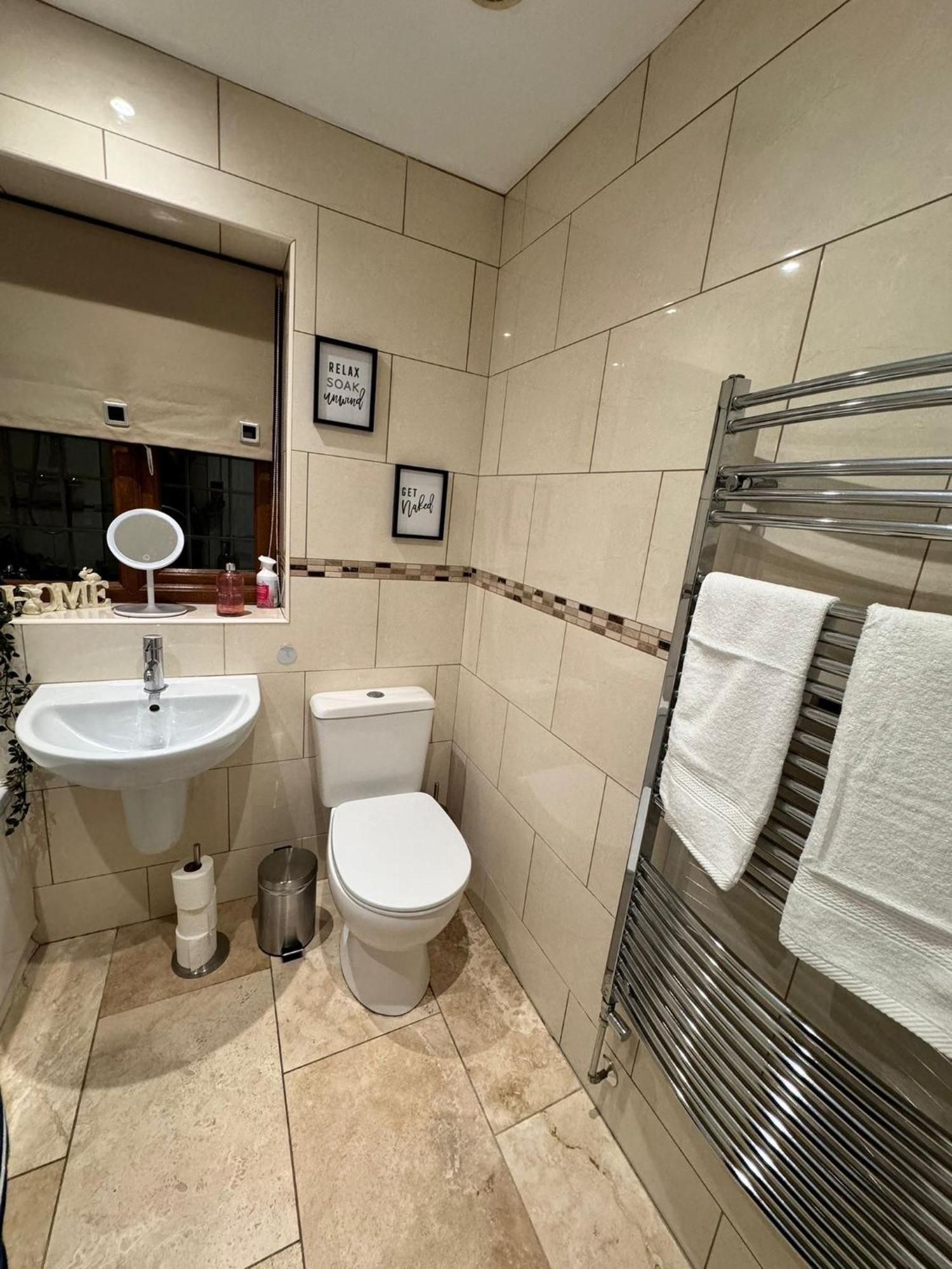 3Br House Ossett-Wakefield, Free Parking 3 Cars Wi Fi Long Stays Exterior photo