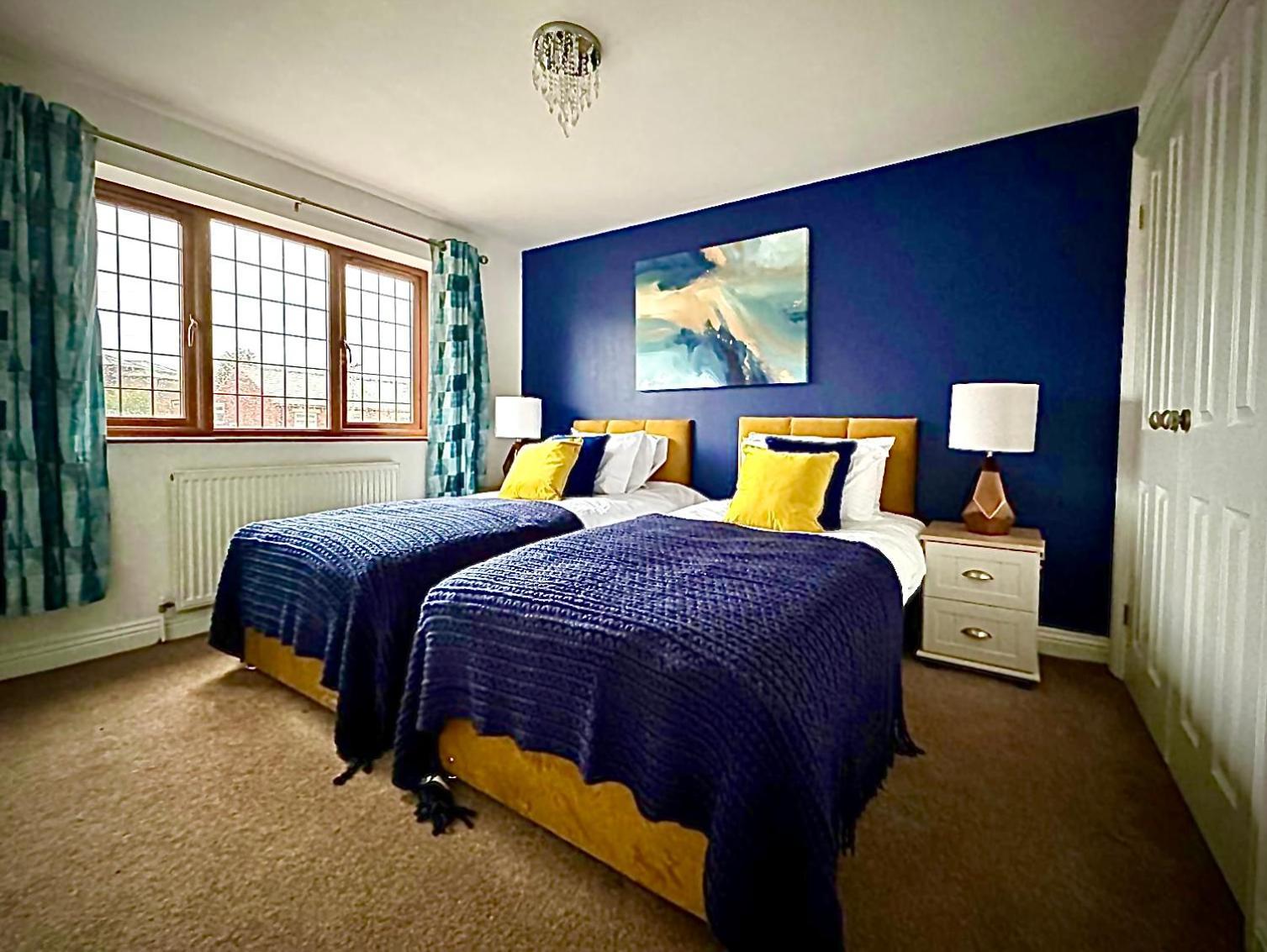 3Br House Ossett-Wakefield, Free Parking 3 Cars Wi Fi Long Stays Exterior photo