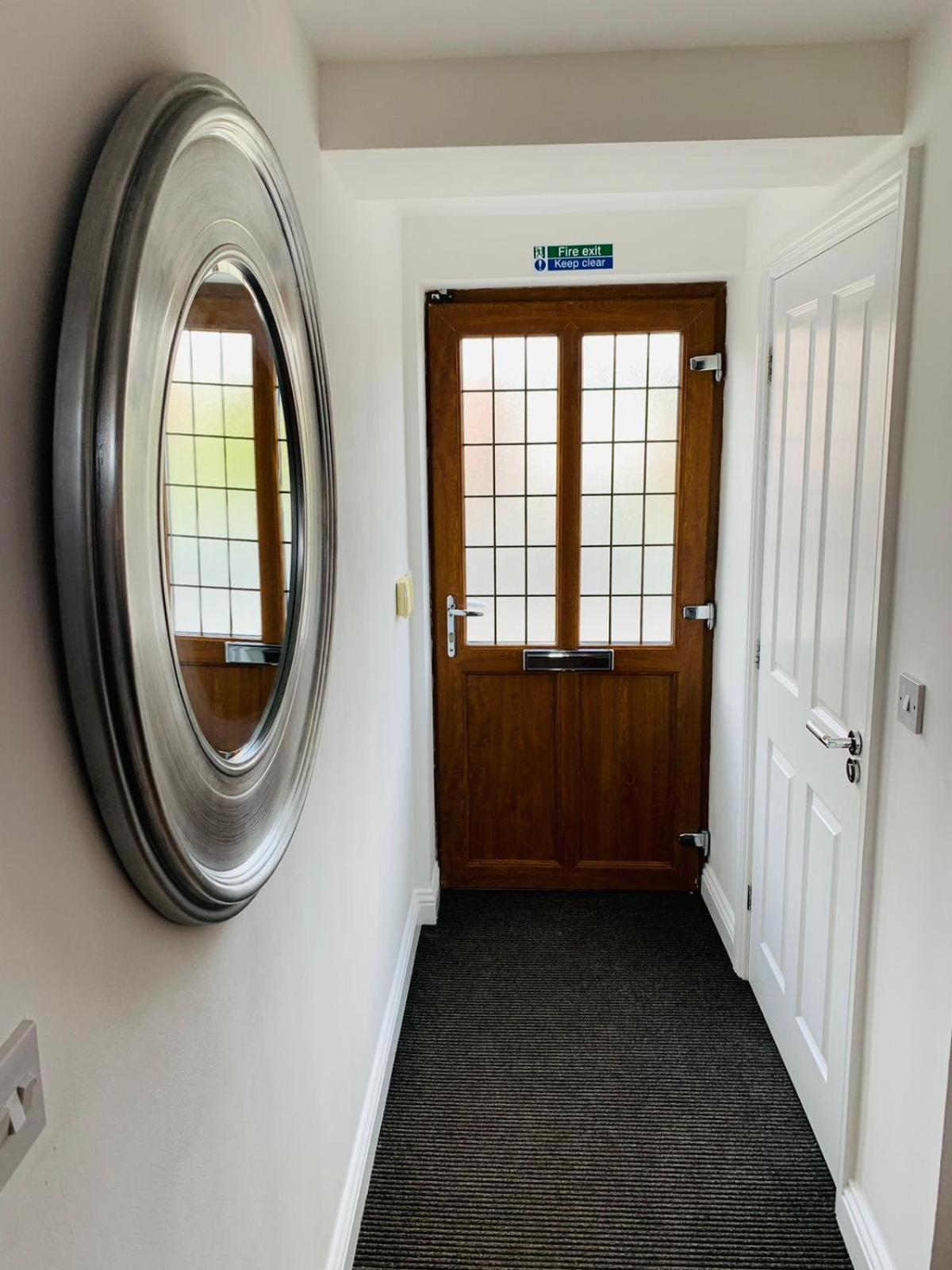 3Br House Ossett-Wakefield, Free Parking 3 Cars Wi Fi Long Stays Exterior photo