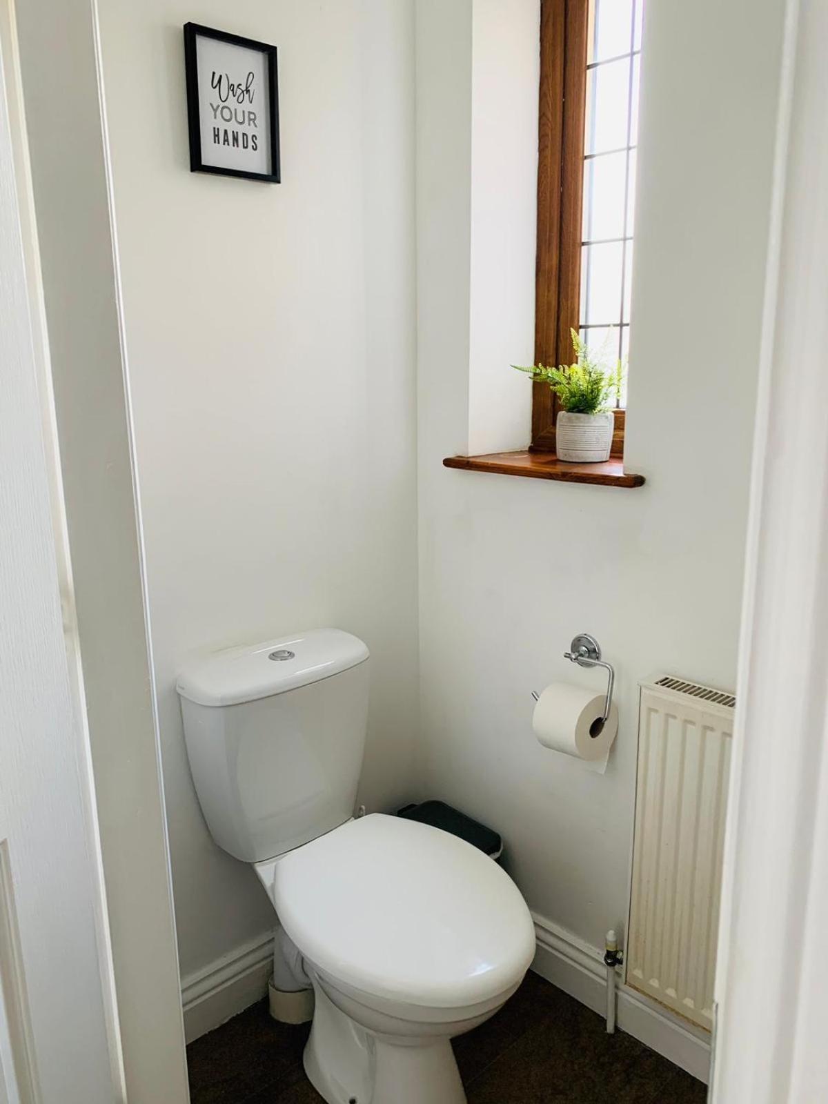 3Br House Ossett-Wakefield, Free Parking 3 Cars Wi Fi Long Stays Exterior photo