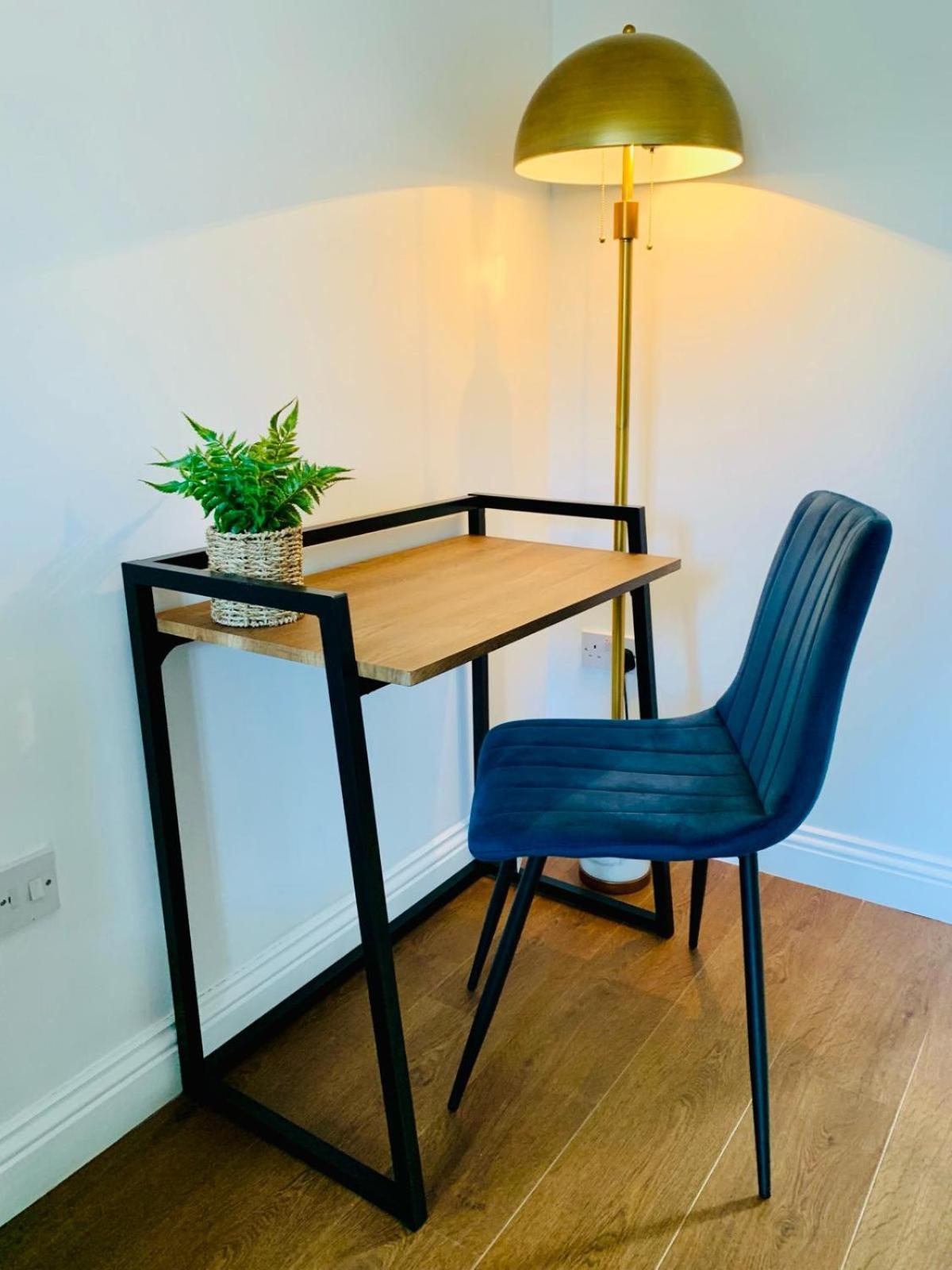 3Br House Ossett-Wakefield, Free Parking 3 Cars Wi Fi Long Stays Exterior photo